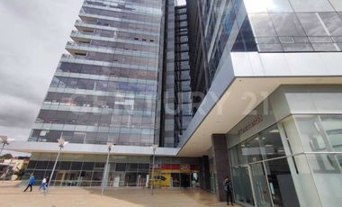 SE ARRIENDA LOCAL COMERCIAL EN CENTRO EMPRESARIAL PARALELO 108