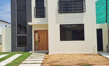 VENTA CASA ESTRENO CIUDAD  CELESTE (VM)