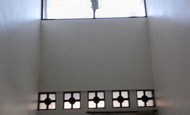 Disewakan Rumah 2 Lantai Bagus Luas Semi Furnished di Pamulang