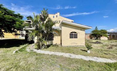 Terreno en venta con construcciones – Ixtlahuacán de los membrillos