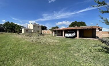 Terreno en venta con construcciones – Ixtlahuacán de los membrillos
