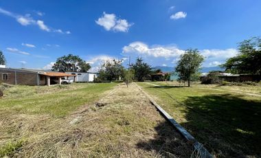 Terreno en venta con construcciones – Ixtlahuacán de los membrillos