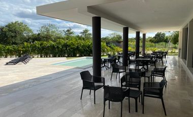 Venta Casa en Conkal al norte de Merida, en privada, con recámara en PB