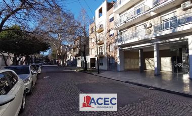 Venta -  Cochera - Barrio Echesortu