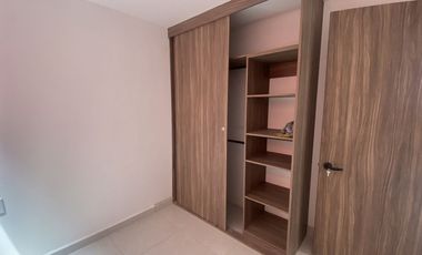 CASA EN VENTA, LOMAS BOULEVARES, REMODELADA ACABOS MINIMALISTA.