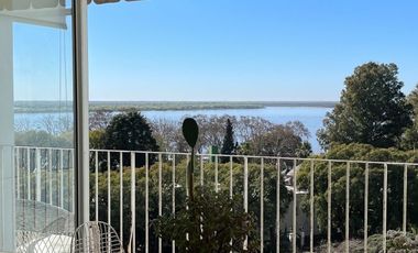 Av. de la Libertad 336 – Piso exclusivo con vista al río