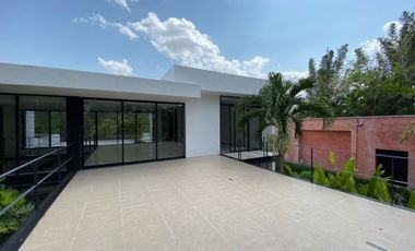 Casa en venta en Mérida, Privada Club de golf La Ceiba ( Mangos 29)
