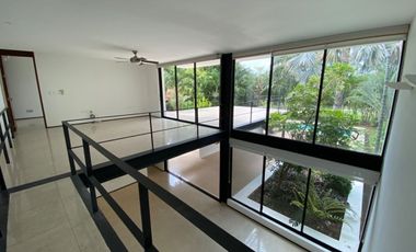 Casa en venta en Mérida, Privada Club de golf La Ceiba ( Mangos 29)