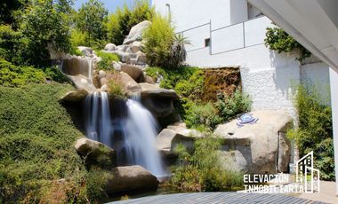 Residencia en Venta  en La Estadía, Zona Esmeralda con gran jardín