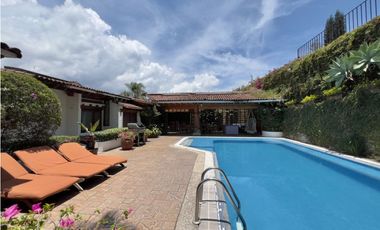 CASA EN RENTA CON VISTA Y ACCESO AL LAGO ~ LA PEÑA