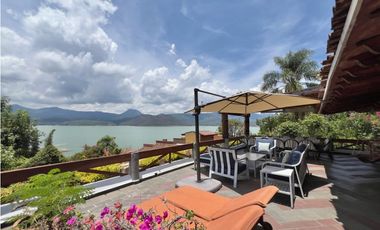 CASA EN RENTA COMPARTIDA CON VISTA Y ACCESO AL LAGO ~ LA PEÑA