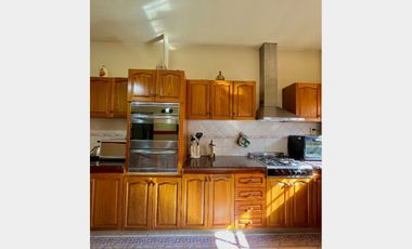 Casa  en Venta Haedo / Moron (B134 413)