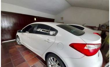 Casa esquinera de dos pisos en venta - Barrio Mirriñao Palmira Valle