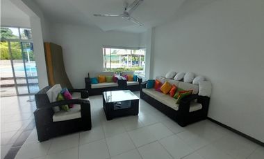 CASA CON PISCINA PRIVADA Y JACUZZI SAN MARCOS POBLADO RICAURTE CUND