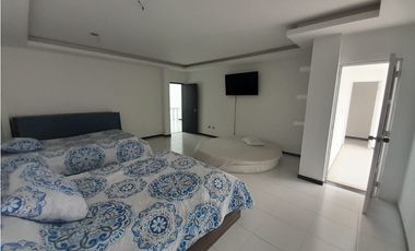 CASA CON PISCINA PRIVADA Y JACUZZI SAN MARCOS POBLADO RICAURTE CUND