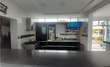 CASA CON PISCINA PRIVADA Y JACUZZI SAN MARCOS POBLADO RICAURTE CUND