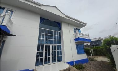 CASA CON PISCINA PRIVADA Y JACUZZI SAN MARCOS POBLADO RICAURTE CUND