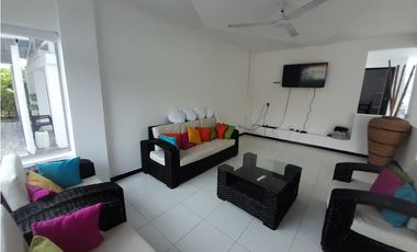 CASA CON PISCINA PRIVADA Y JACUZZI SAN MARCOS POBLADO RICAURTE CUND