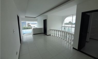 CASA CON PISCINA PRIVADA Y JACUZZI SAN MARCOS POBLADO RICAURTE CUND