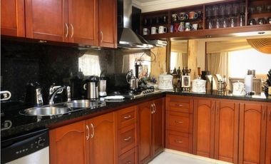 VENTA CASA EN CONJUNTO CON CLUB HOUSE , CHIA