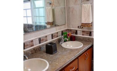 VENTA CASA EN CONJUNTO CON CLUB HOUSE , CHIA