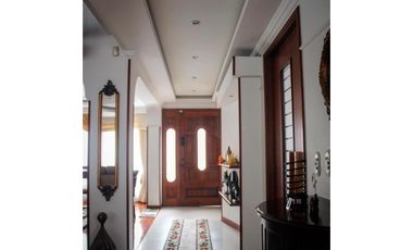 VENTA CASA EN CONJUNTO CON CLUB HOUSE , CHIA