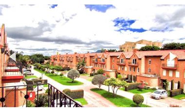 VENTA CASA EN CONJUNTO CON CLUB HOUSE , CHIA
