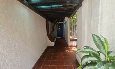 Se-vende-casa-en-conjunto-2-habitaciones-con-estudio-barrio-ciudad-jardín-barranquilla