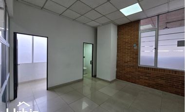 Arriendo Oficina En Obra Blanca de 1517 m² en Floresta