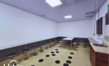 Arriendo Oficina En Obra Blanca de 1517 m² en Floresta