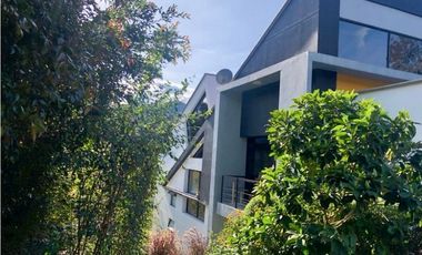 Casa  en Envigado para la venta sector  Escobero - Alto Palmas