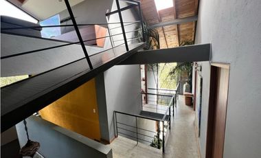 Casa  en Envigado para la venta sector  Escobero - Alto Palmas