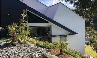 Casa  en Envigado para la venta sector  Escobero - Alto Palmas