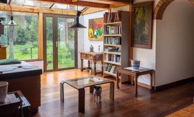 Vendo finca en Llanogrande, con lago, cerca a todo MGE