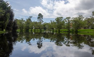 Vendo finca en Llanogrande, con lago, cerca a todo MGE