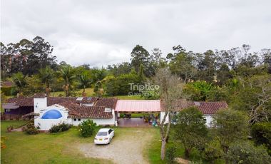 Vendo finca en Llanogrande, con lago, cerca a todo MGE