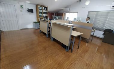 LOCAL U OFICINA EN ARRIENDO BARRIO COLOMBIA