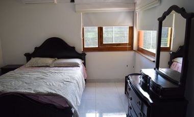 EXCELENTE CASA QUINTA PARA LA VENTA EN RICAURTE  CUNDINAMARCA.