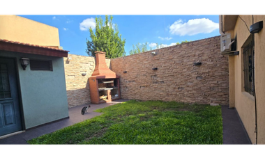 BALBASTRO 6028 entre CRISTIANIA y MI ESPERANZA -  PLANTA BAJA