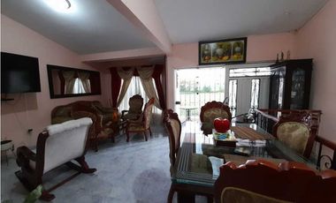 Barrio La Perseverancia - Casa bifamiliar en venta