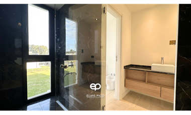 VENTA Exclusiva Casa 5 amb A ESTRENAR en Barrio Rumencó Joven