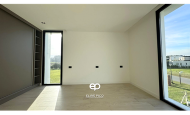 VENTA Exclusiva Casa 5 amb A ESTRENAR en Barrio Rumencó Joven