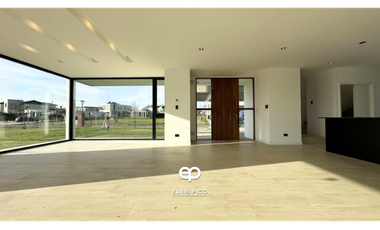 VENTA Exclusiva Casa 5 amb A ESTRENAR en Barrio Rumencó Joven