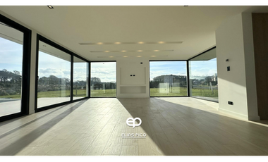 VENTA Exclusiva Casa 5 amb A ESTRENAR en Barrio Rumencó Joven