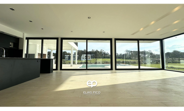 VENTA Exclusiva Casa 5 amb A ESTRENAR en Barrio Rumencó Joven