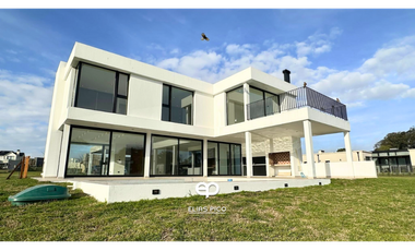 VENTA Exclusiva Casa 5 amb A ESTRENAR en Barrio Rumencó Joven