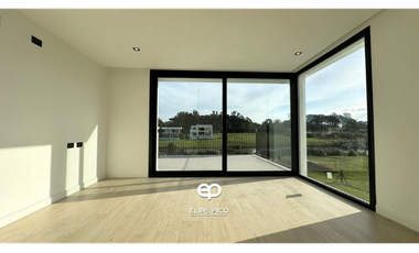 VENTA Exclusiva Casa 5 amb A ESTRENAR en Barrio Rumencó Joven