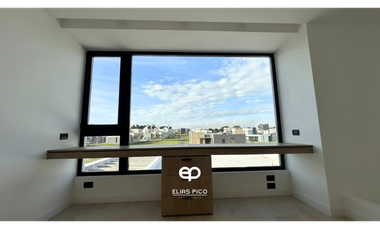 VENTA Exclusiva Casa 5 amb A ESTRENAR en Barrio Rumencó Joven