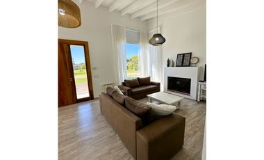 CASA EN VENTA EN COSTA ESMERALDA - GOLF II 622