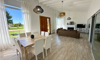 CASA EN VENTA EN COSTA ESMERALDA - GOLF II 622